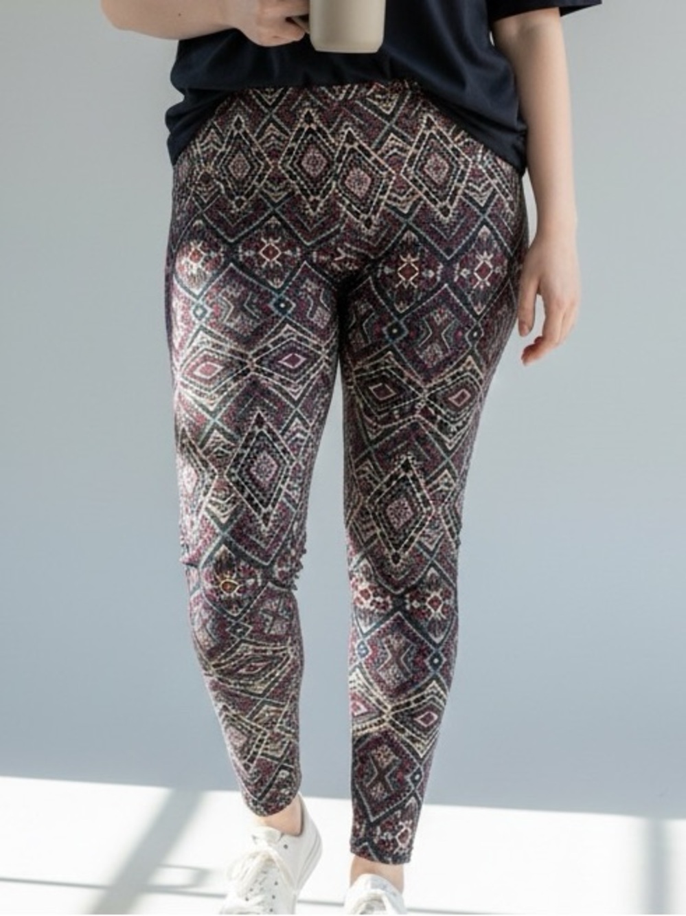 🫶🏻 French Laundry Printed Stretch Ponte Leggings